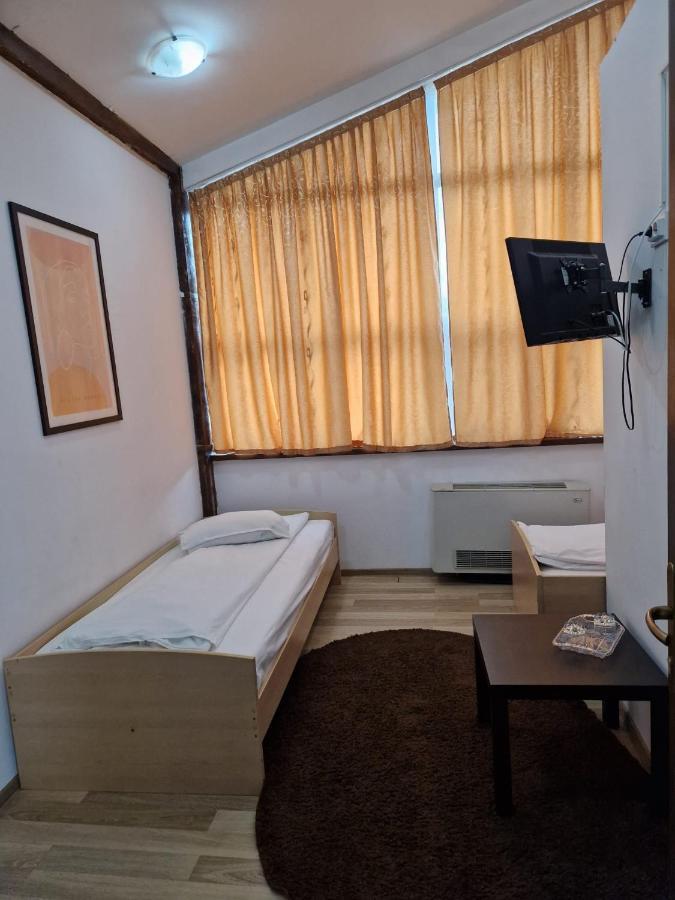Pensiunea Carpe Diem Râmnicu Vâlcea المظهر الخارجي الصورة